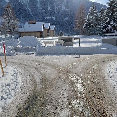 Disentiserhof Mila Bagian luar foto
