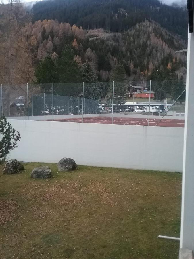 Disentiserhof Mila Bagian luar foto